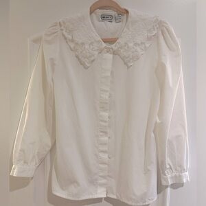 Vintage Mr. Witt lace collar button down white fancy shirt excellent condition